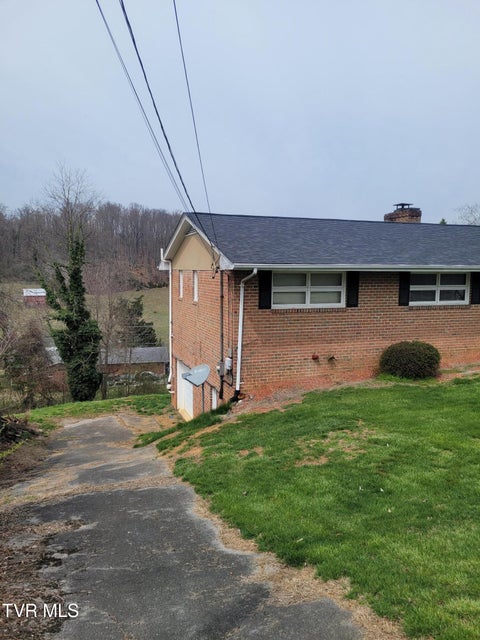 Photo #3: 428 Merman Road