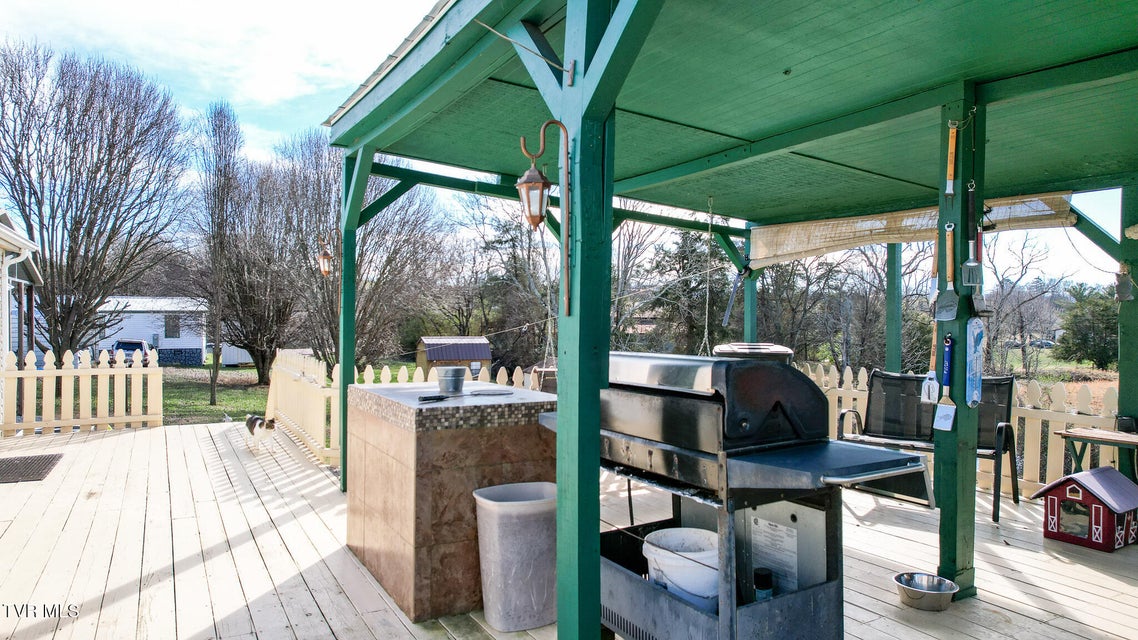 Photo #40: 736 Susong Memorial Road