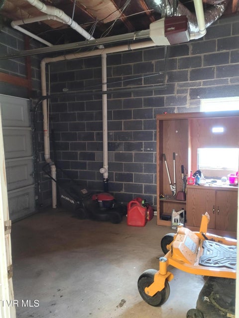 Photo #29: 428 Merman Road