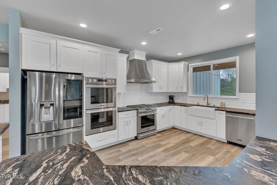 Photo #11: 283 Old Island Trail