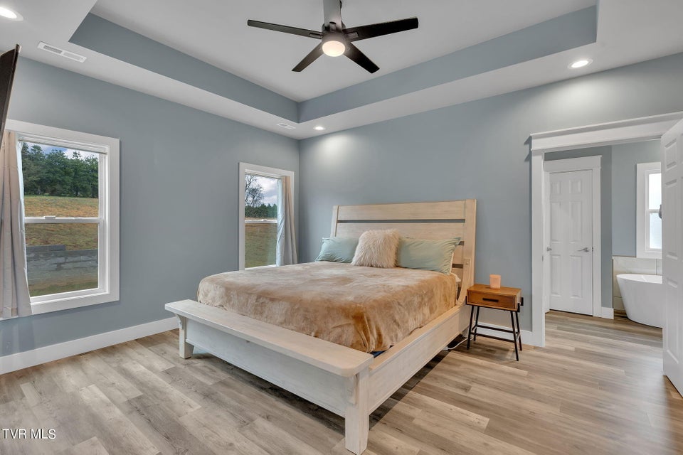 Photo #15: 283 Old Island Trail