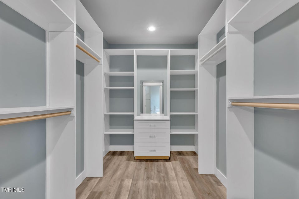 Photo #21: 283 Old Island Trail