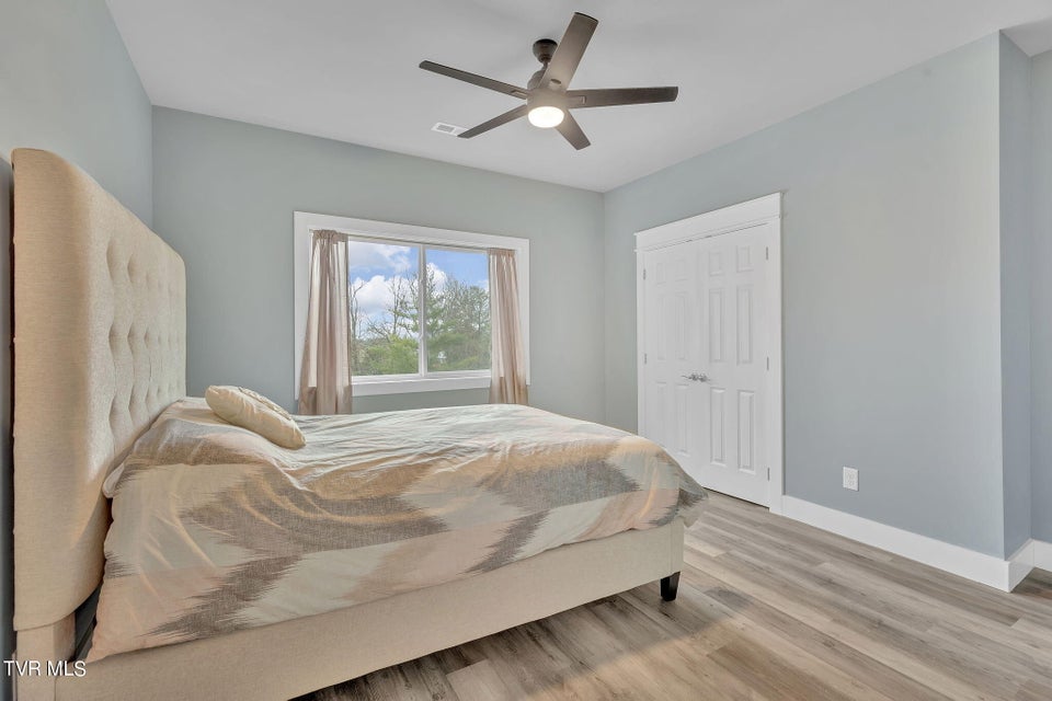 Photo #22: 283 Old Island Trail