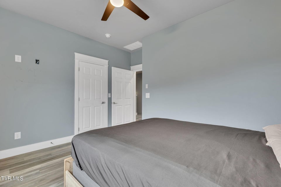 Photo #27: 283 Old Island Trail