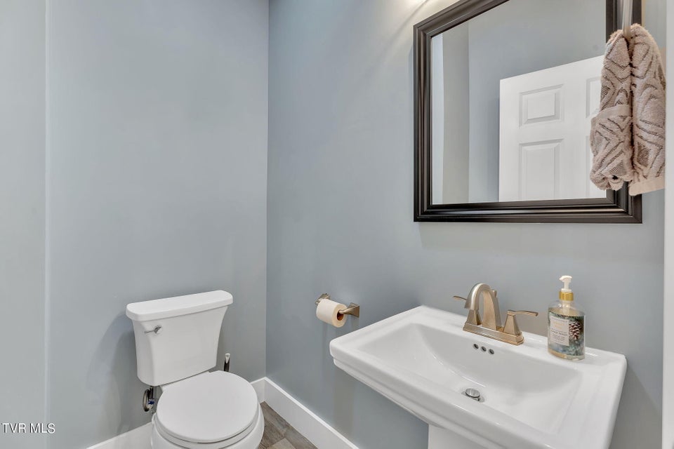 Photo #31: 283 Old Island Trail