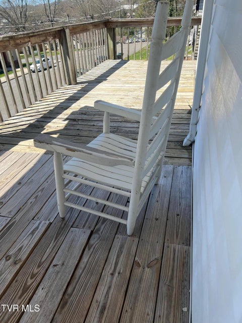 Photo #20: 615 Buckner Street