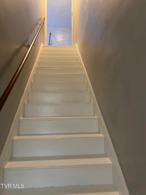 Photo #16: 615 Buckner Street