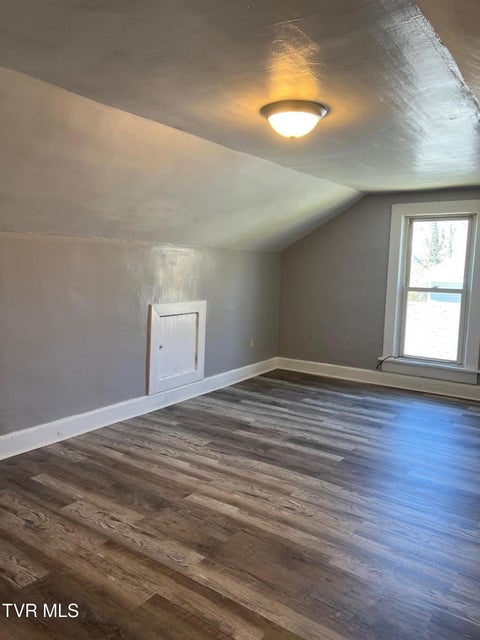 Photo #17: 615 Buckner Street