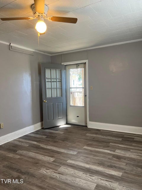 Photo #13: 615 Buckner Street