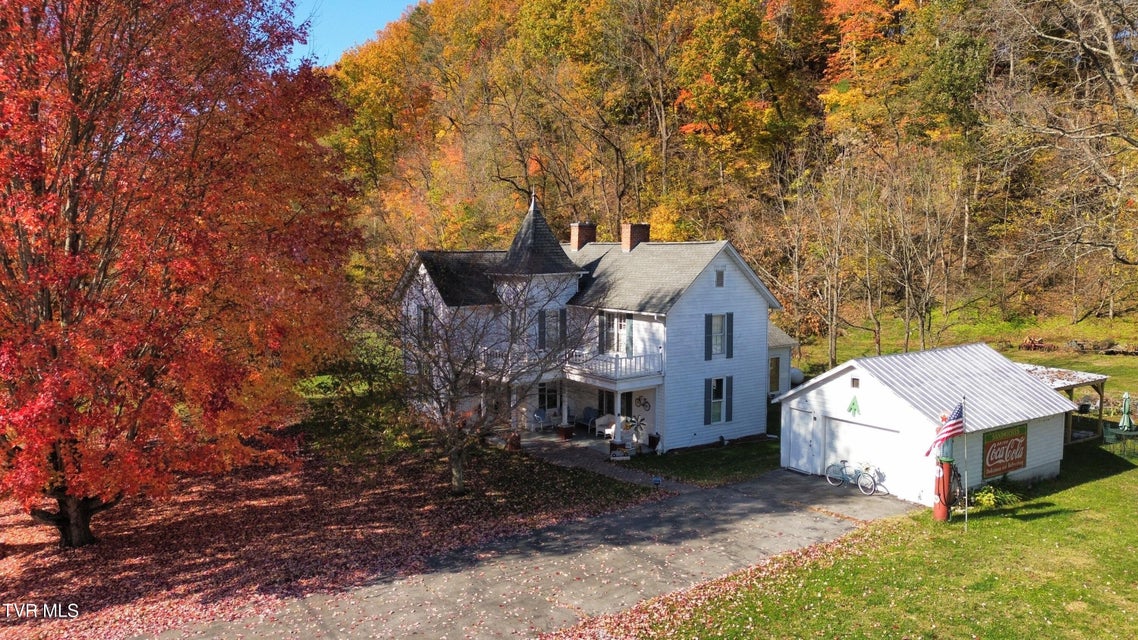 Photo #3: 21786 Monroe Road