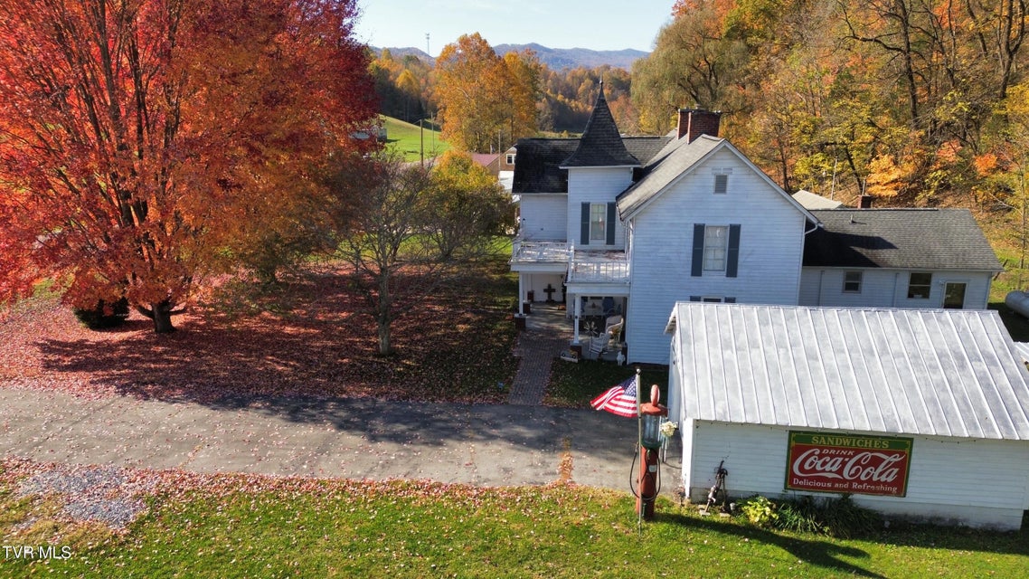 Photo #4: 21786 Monroe Road