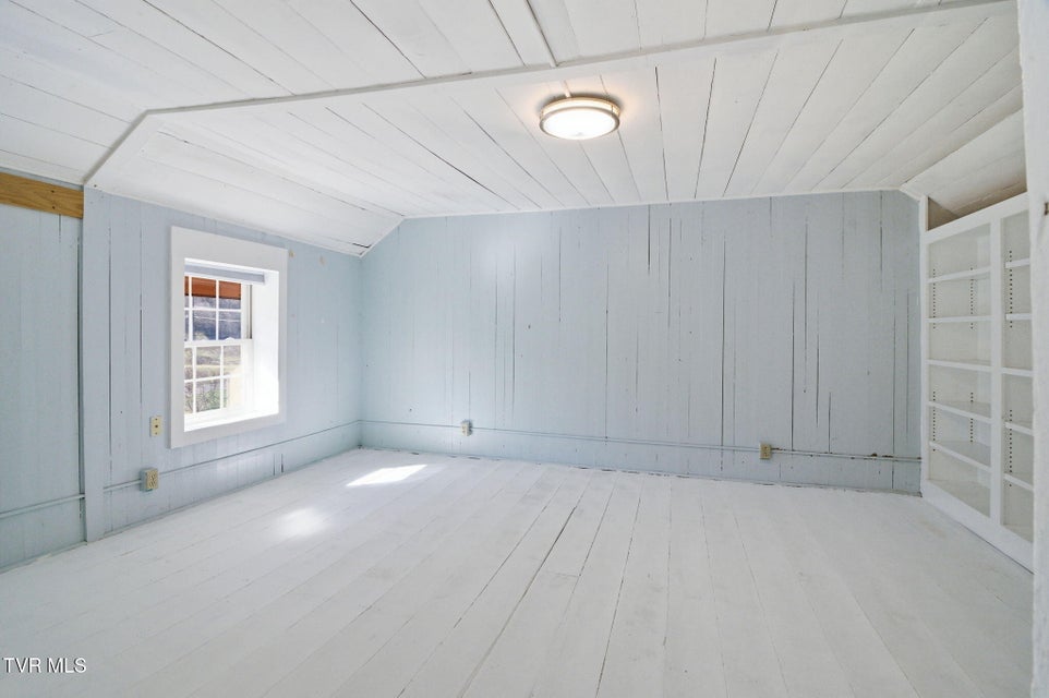 Photo #17: 18289 Repass Road