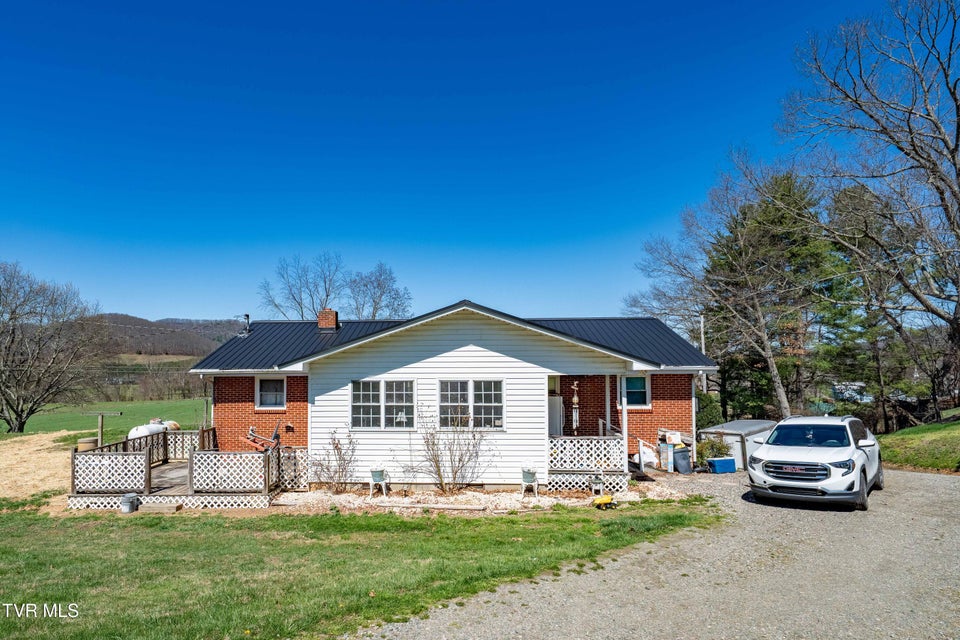 Photo #4: 288 Arnold Road