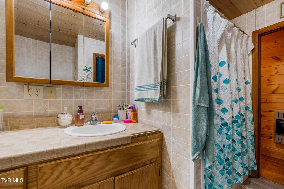 Photo #23: 288 Arnold Road