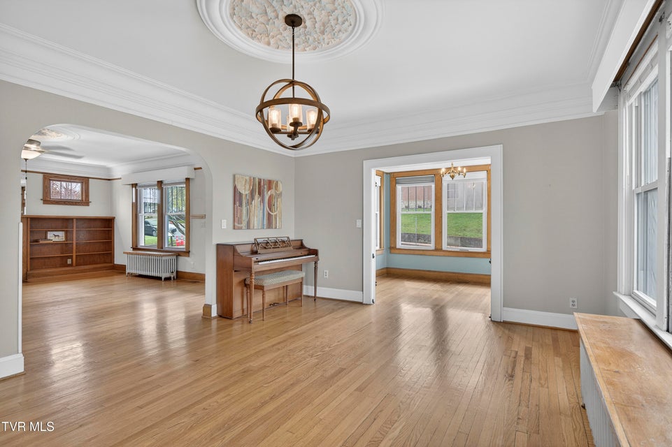 Photo #10: 415 Main Street