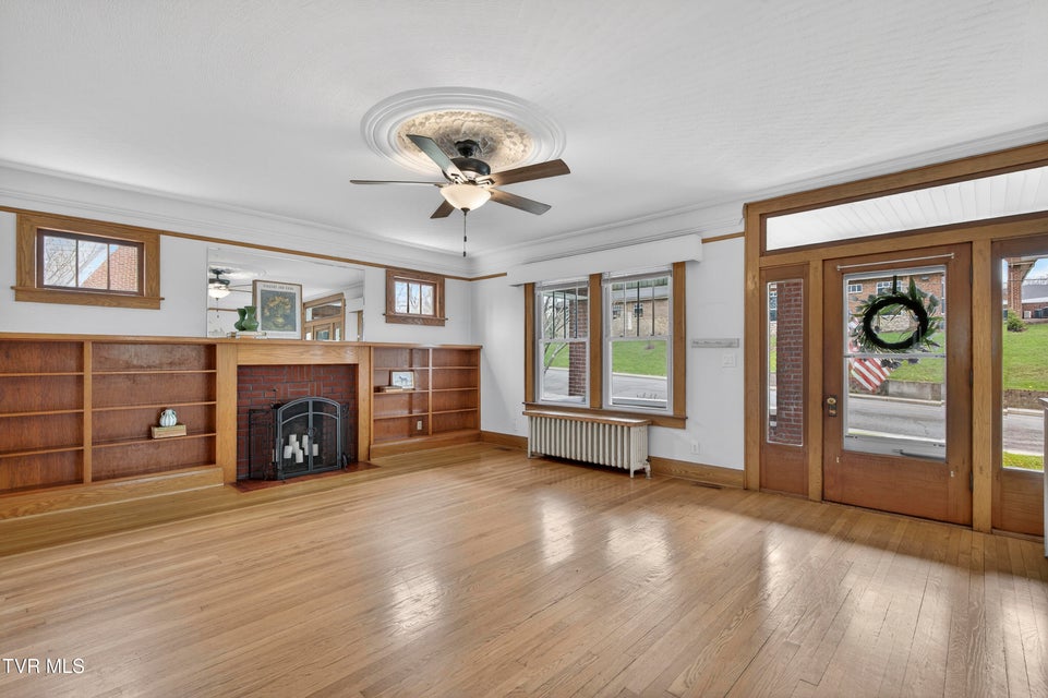 Photo #7: 415 Main Street