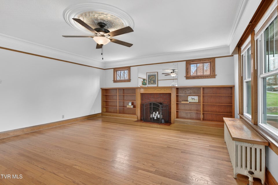 Photo #6: 415 Main Street