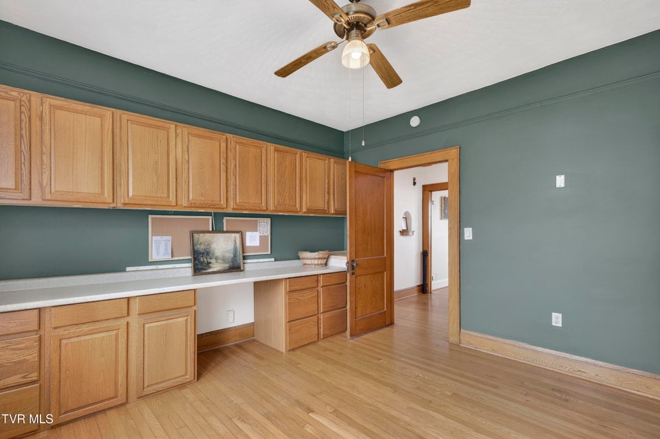 Photo #22: 415 Main Street