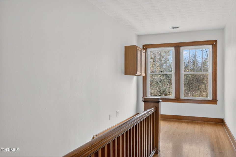 Photo #33: 415 Main Street