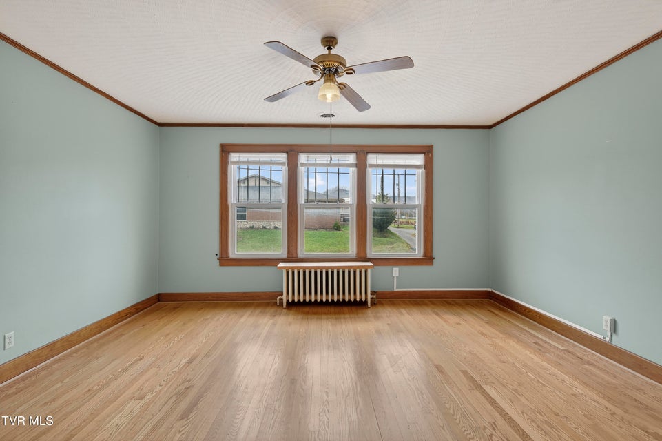 Photo #36: 415 Main Street