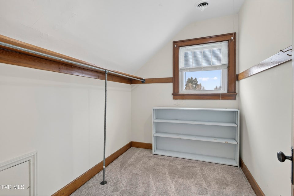 Photo #38: 415 Main Street