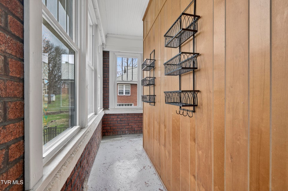 Photo #31: 415 Main Street