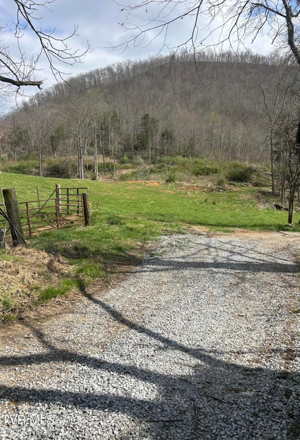 Photo #4: Tba Kingdom Rd 