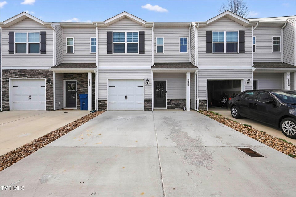 Photo #2: 1028 Saylors Place