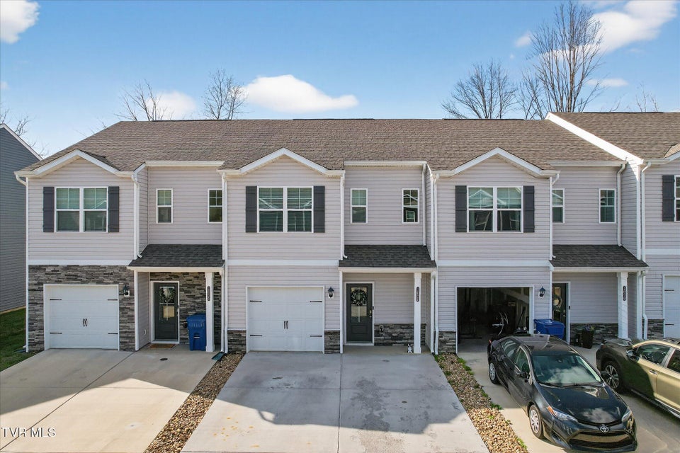 Photo #27: 1028 Saylors Place