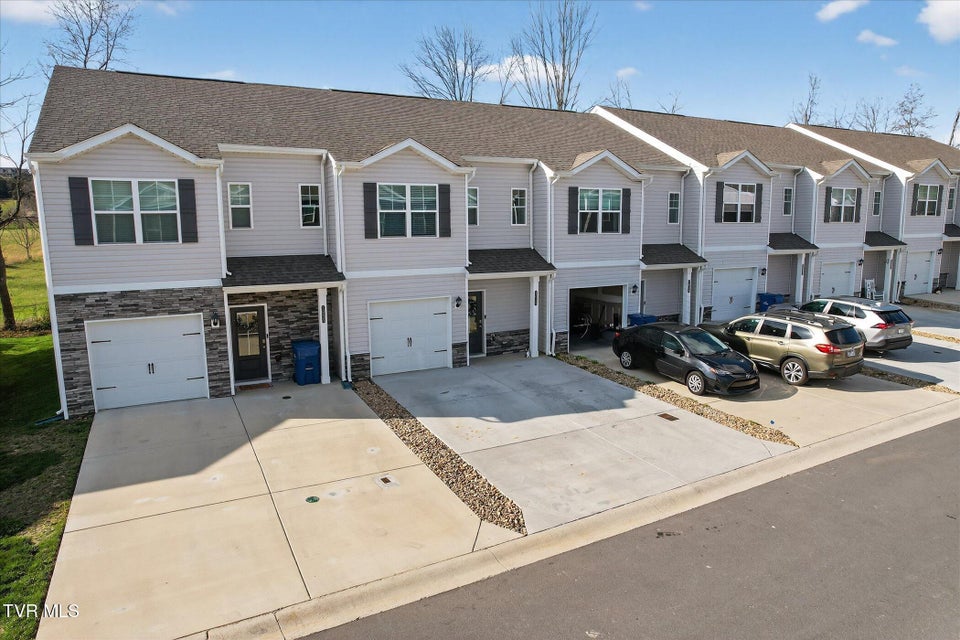 Photo #29: 1028 Saylors Place