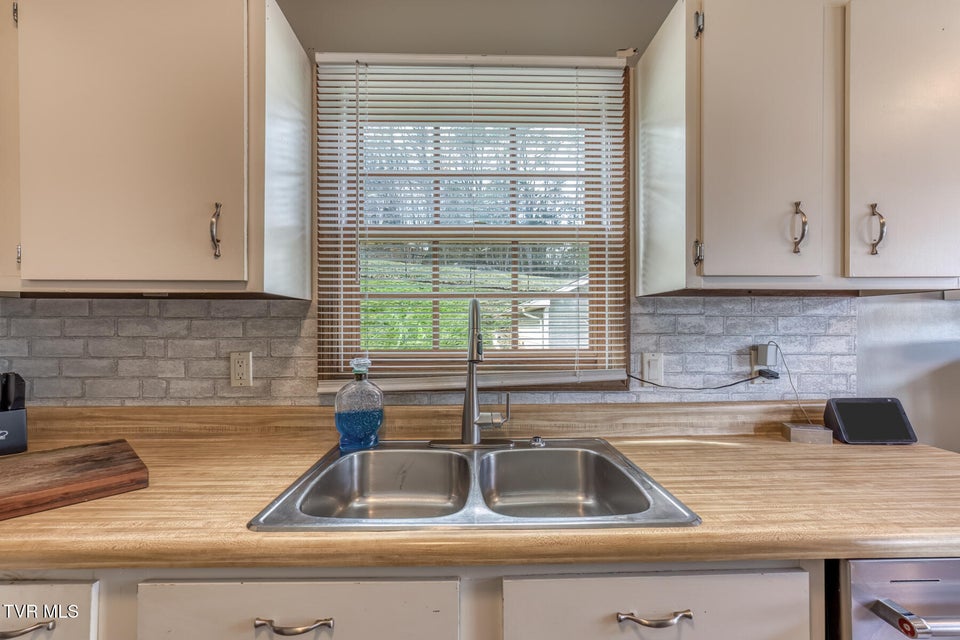 Photo #12: 307 Sawyer Circle