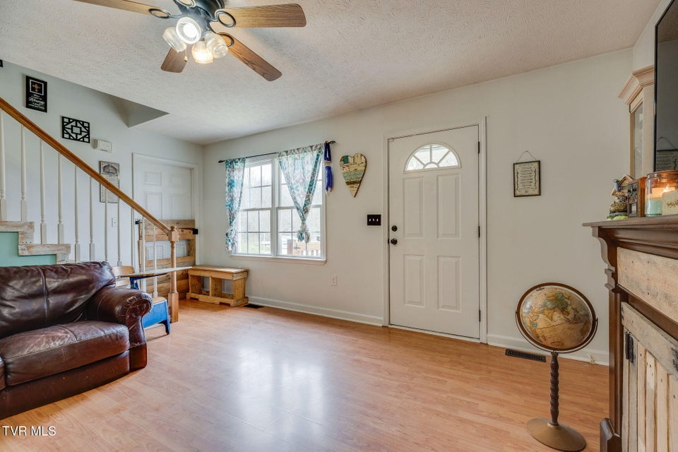 Photo #4: 1214 Independence Avenue