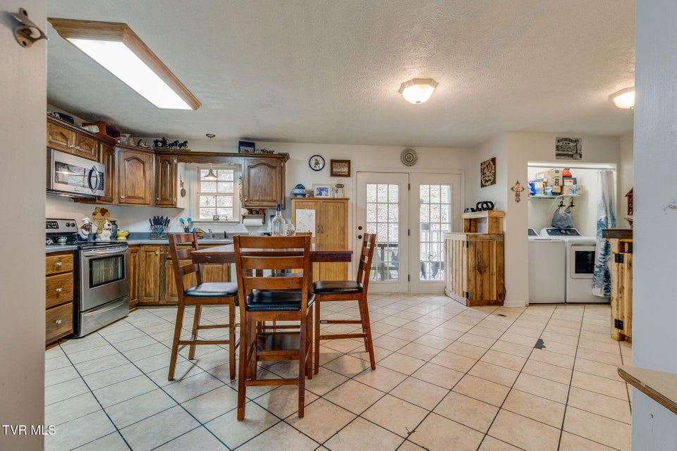 Photo #6: 1214 Independence Avenue