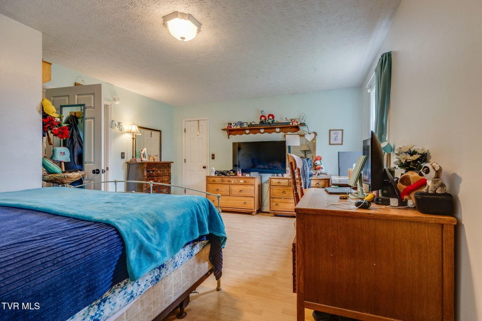 Photo #18: 1214 Independence Avenue