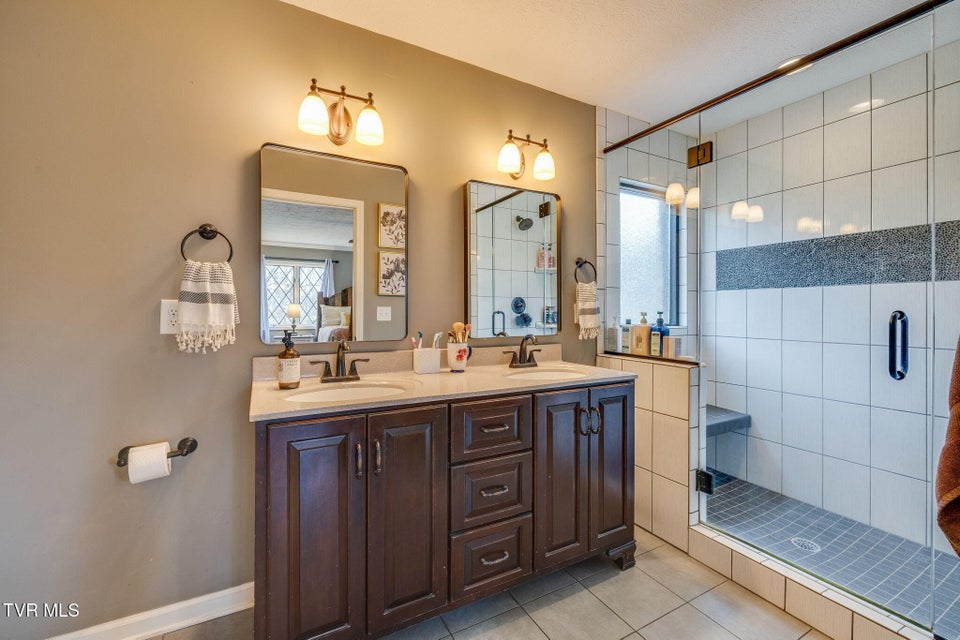 Photo #23: 2506 Beechwood Drive