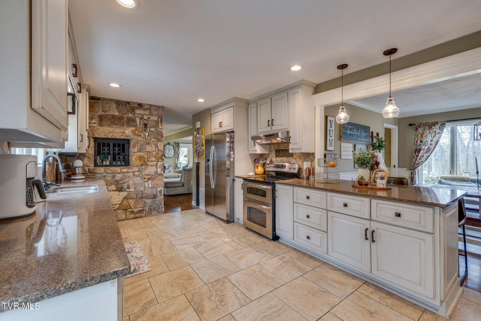 Photo #15: 2506 Beechwood Drive