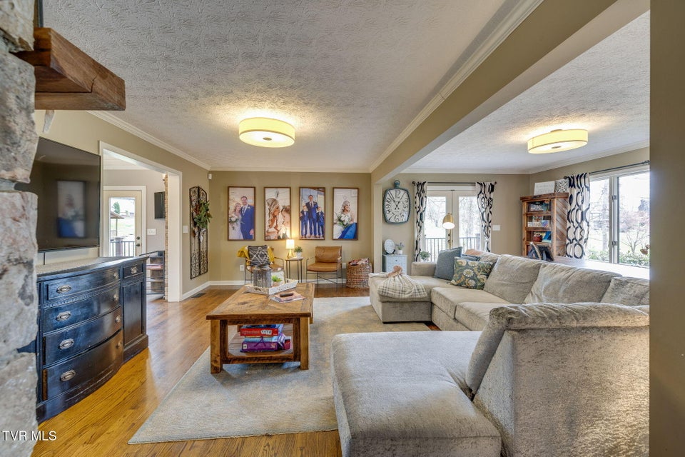 Photo #11: 2506 Beechwood Drive