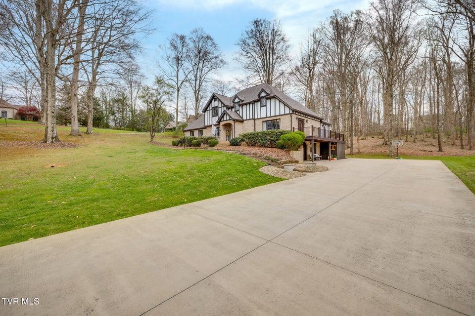 Photo #4: 2506 Beechwood Drive