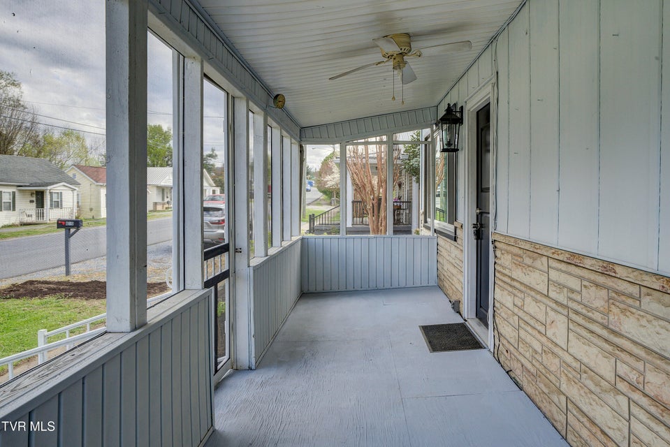 Photo #3: 701 Roan Street