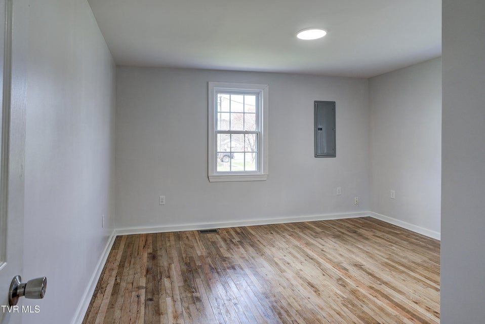 Photo #15: 701 Roan Street