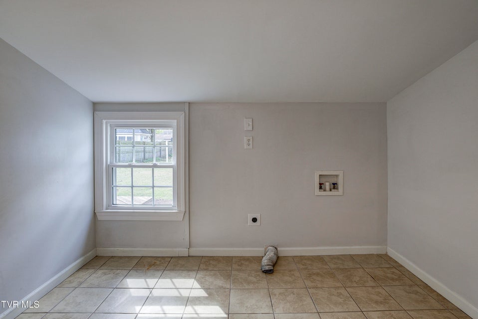 Photo #24: 701 Roan Street