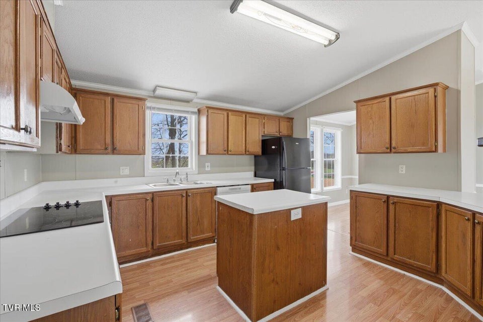 Photo #7: 257 Wesley Drive