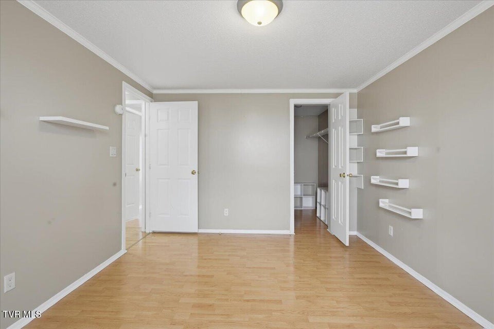 Photo #23: 257 Wesley Drive