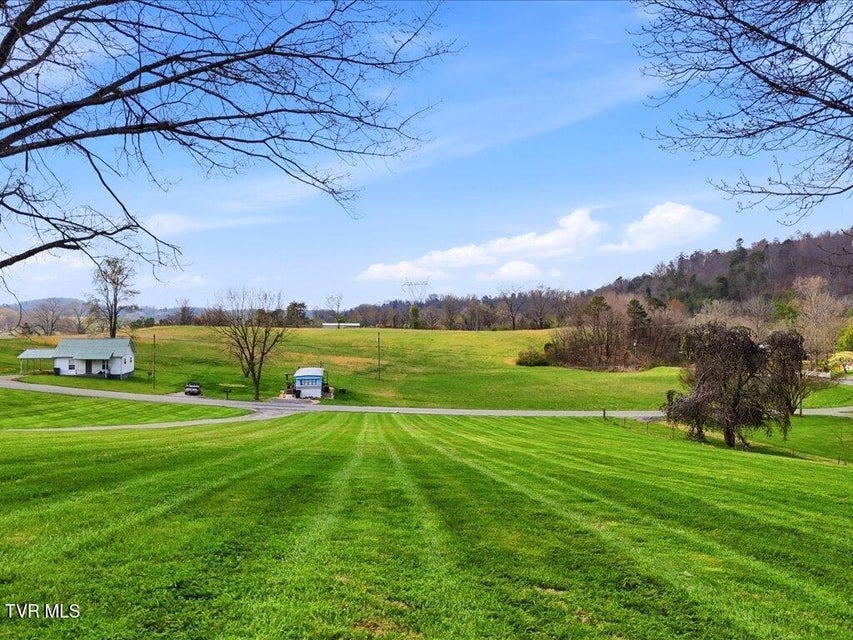 Photo #34: 2066 Mullins Road