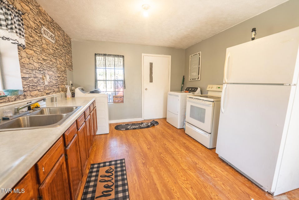 Photo #10: 179 A Sutton Hollow Road