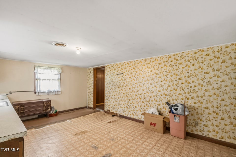 Photo #9: 1811 George Malone Road