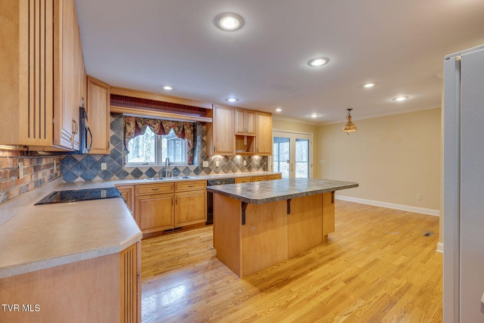 Photo #12: 5204 Foxfire Place