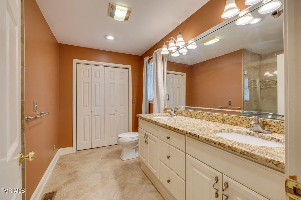 Photo #32: 5204 Foxfire Place