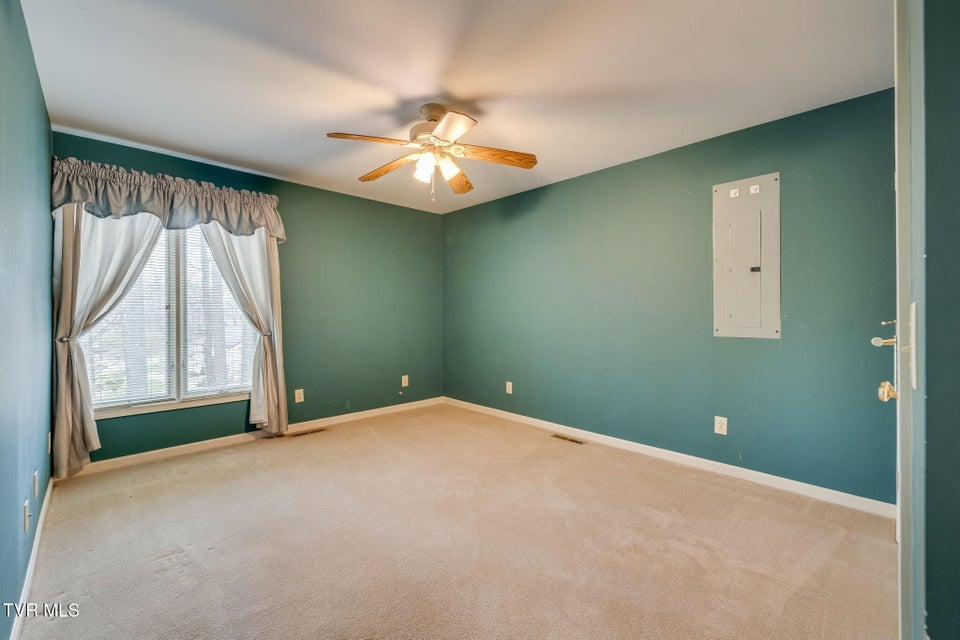 Photo #39: 5204 Foxfire Place