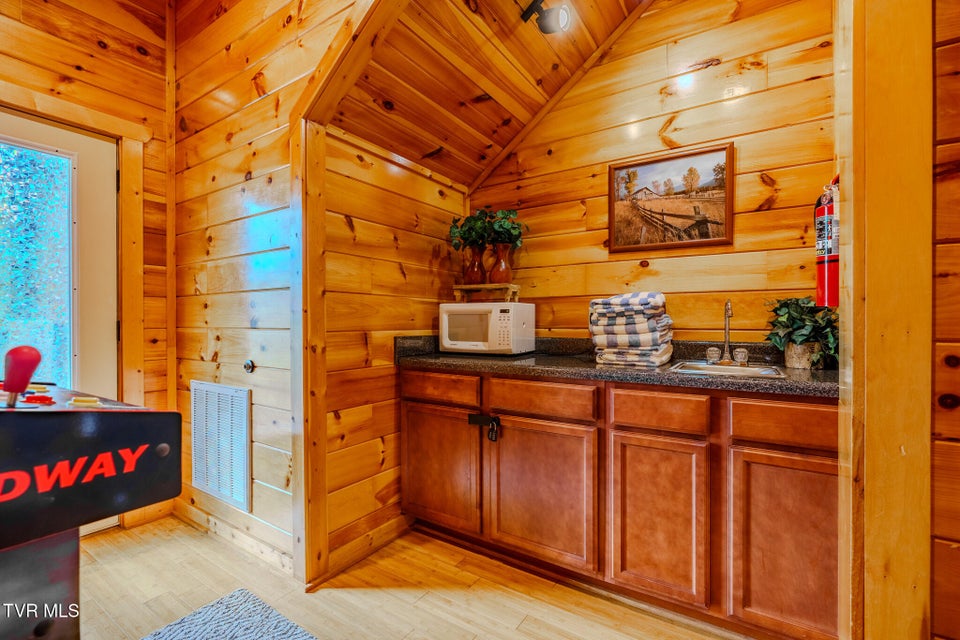 Photo #21: 921 Mcmakin Way